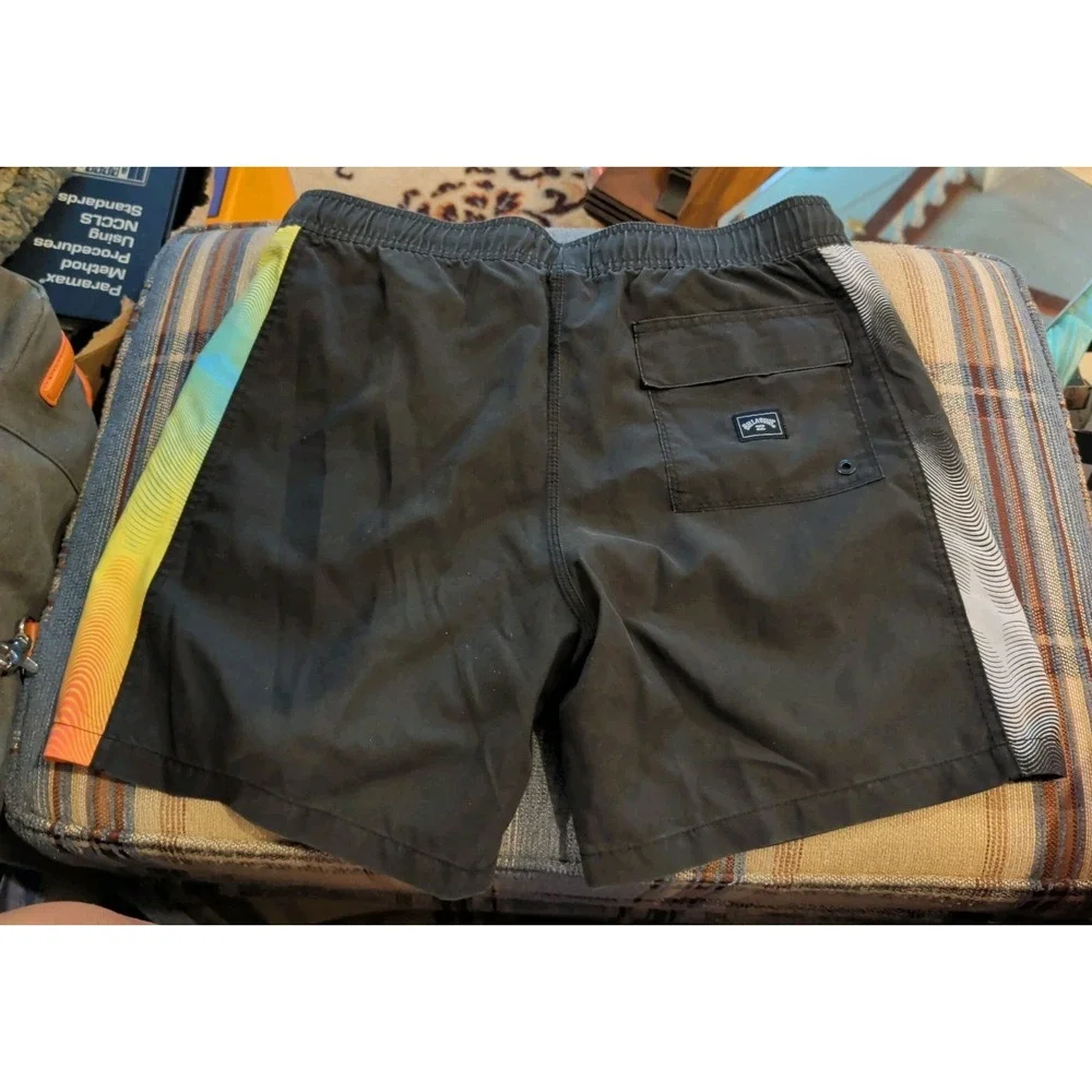 New NWT Billabong Recycler Layback Floral Swim Shorts Mens M Wave Washed Unlined